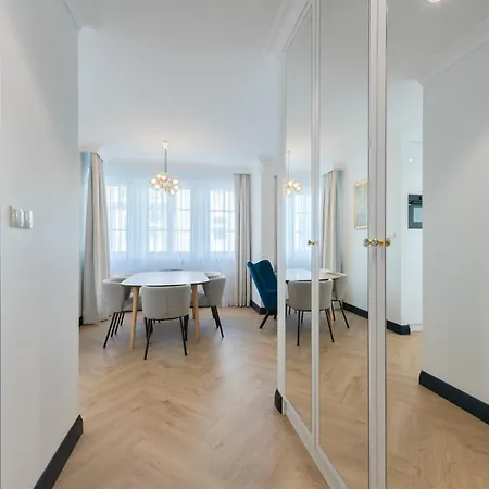 アパート Dr - Sail *