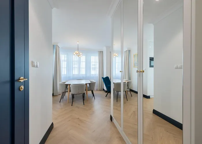 Apartment Dr - Sail *